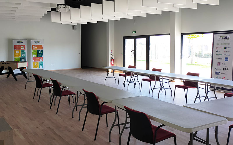 Un des espaces de L'Atelier CyclaB pouvant accueillir plus de 80 personnes pour des conférences ou ateliers Zéro Déchet.